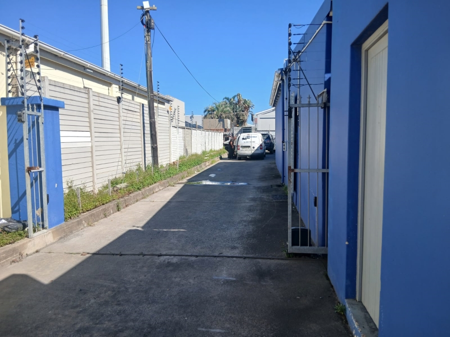 Commercial Property for Sale in Vincent Eastern Cape